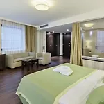 Hotel Ac By Marriott Old Town