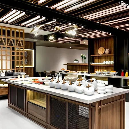 Ac By Marriott Old Town Hotel