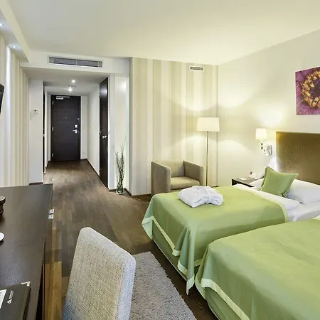 Ac By Marriott Old Town 4*