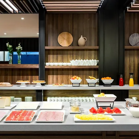 Ac By Marriott Old Town 4* Bratislava