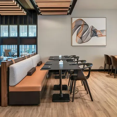 ホテル Ac By Marriott Old Town 4*