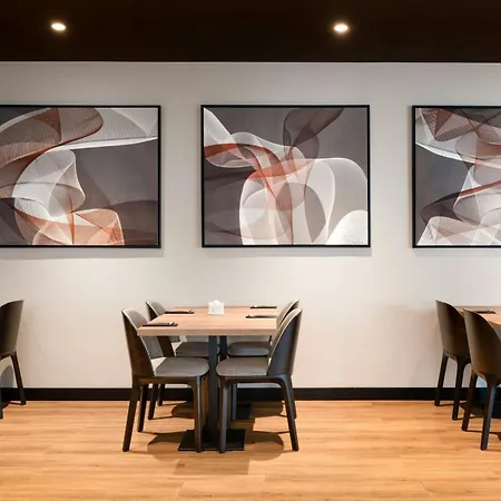 Ac By Marriott Old Town 4* Bratislava