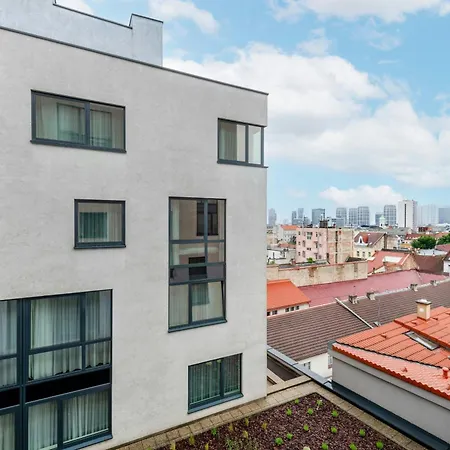 Ac By Marriott Old Town 4* Братислава