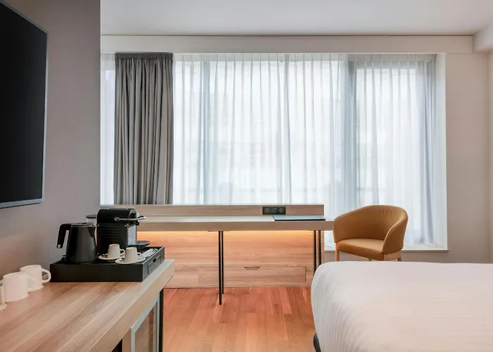 Ac By Marriott Old Town 4* Братислава