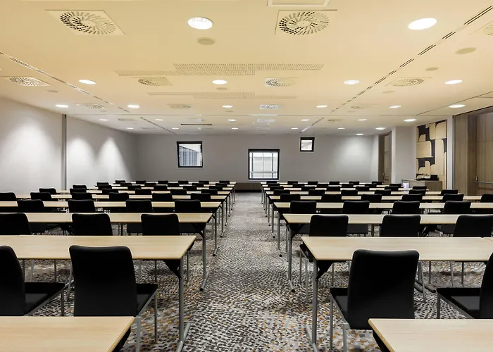 Ac By Marriott Old Town 4* Братислава