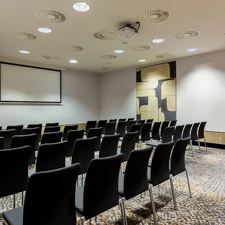 Hotel Ac By Marriott Old Town 4*