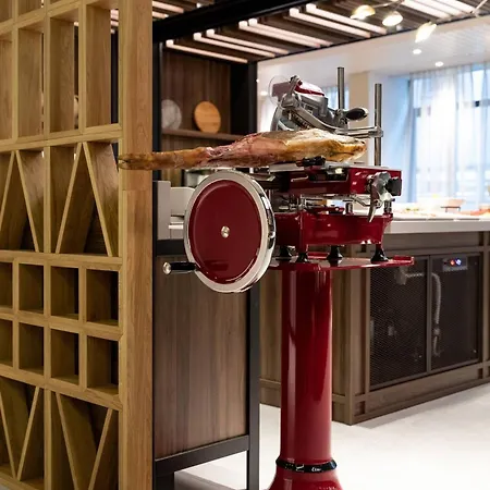 Hotel Ac By Marriott Old Town 4*