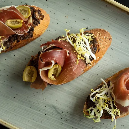 Ac By Marriott Old Town 4*